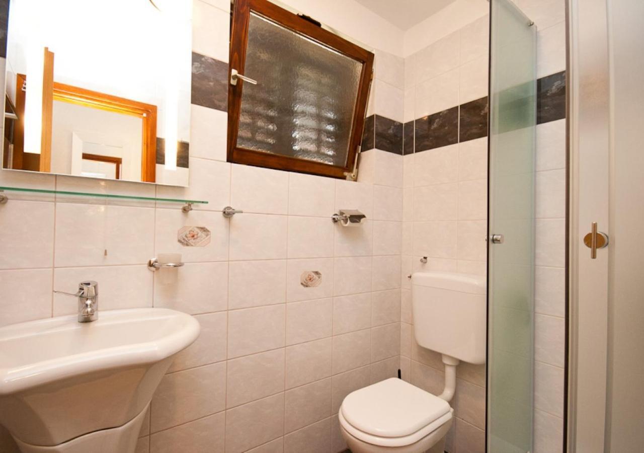 Apartments Bozo Baška Eksteriør billede